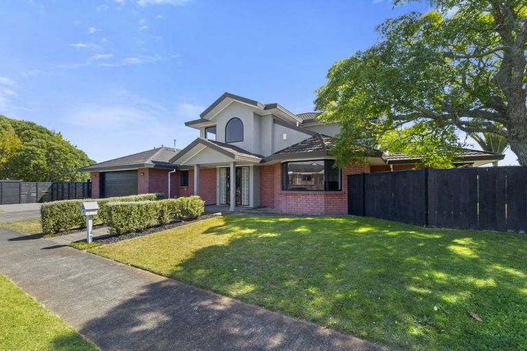 Photo of property in 16 Karina Road, Merrilands, New Plymouth, 4312