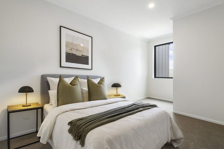 Photo of property in 11 Rauawa Lane, Hobsonville, 0616