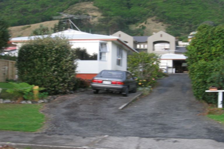 Photo of property in 1/35 Huia Street, Waikanae, 5036