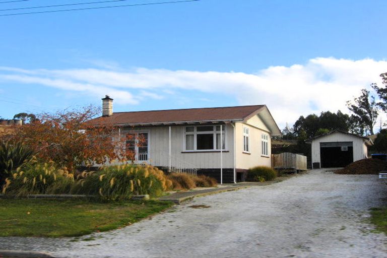 Photo of property in 137 Dunback Road, Palmerston, 9430