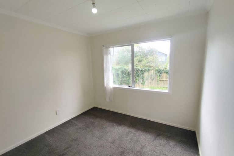 Photo of property in 72a Astley Avenue, New Lynn, Auckland, 0600