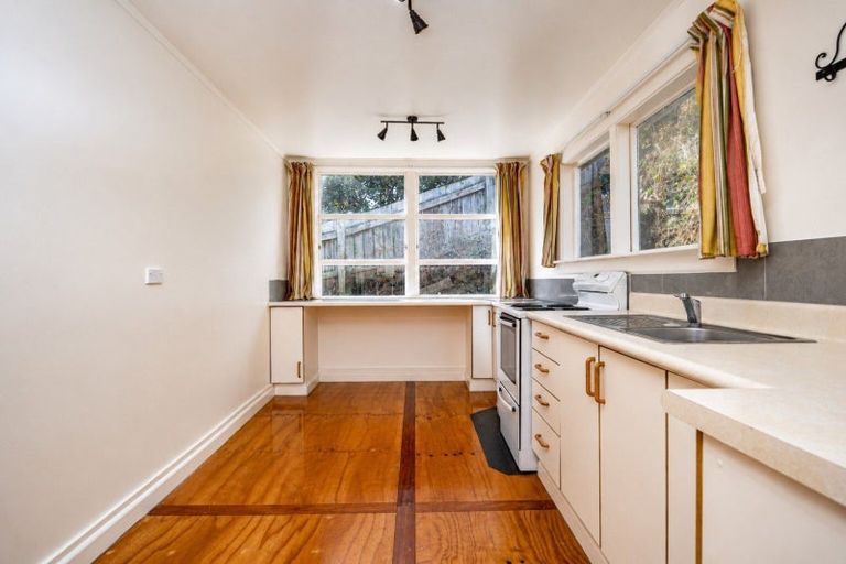 Photo of property in 3 Coote Road, Bluff Hill, Napier, 4110