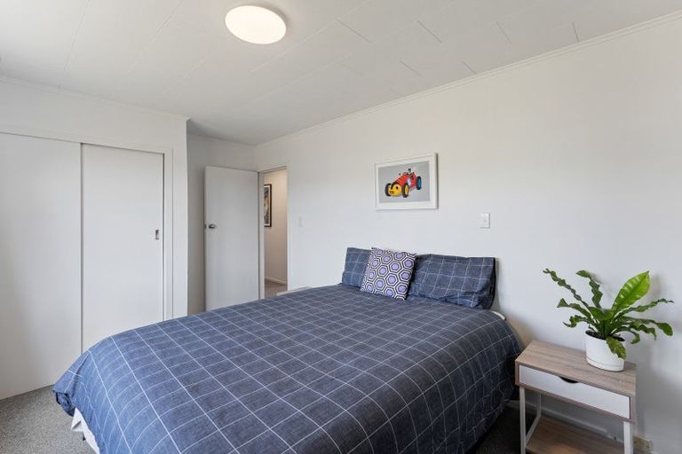 Photo of property in 4 Colenso Place, Otaki Beach, Otaki, 5512