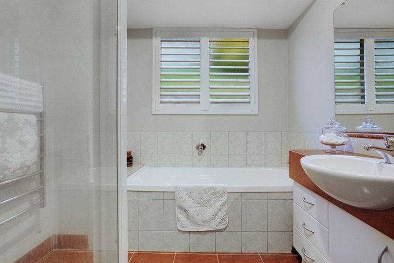 Photo of property in 113 Tauranga Place, Orewa, 0931