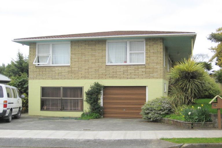 Photo of property in 14 Regal Street, Levin, 5510