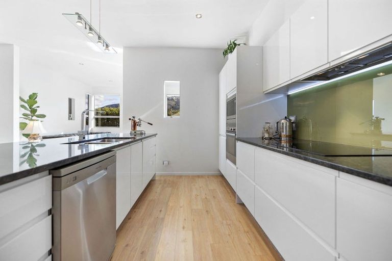 Photo of property in 538 Peninsula Road, Kelvin Heights, Queenstown, 9300