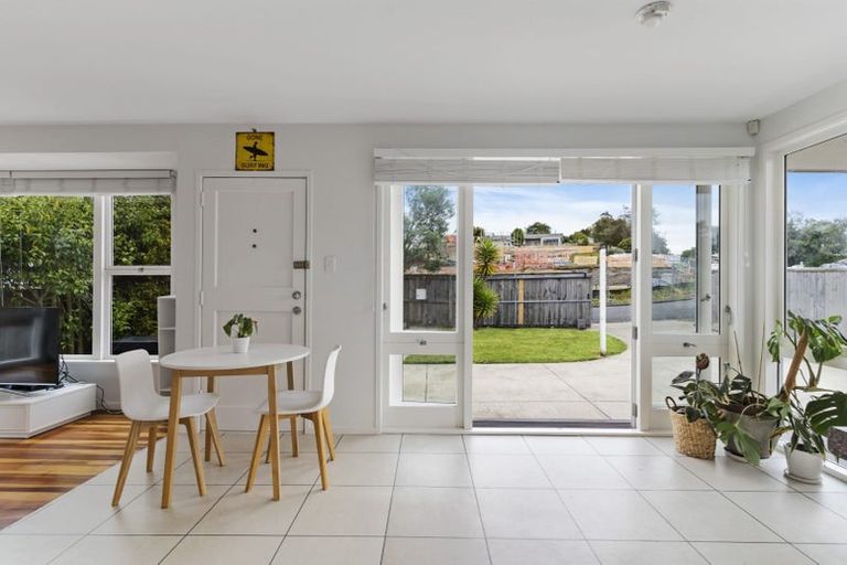 Photo of property in 59 Taurus Crescent, Beach Haven, Auckland, 0626