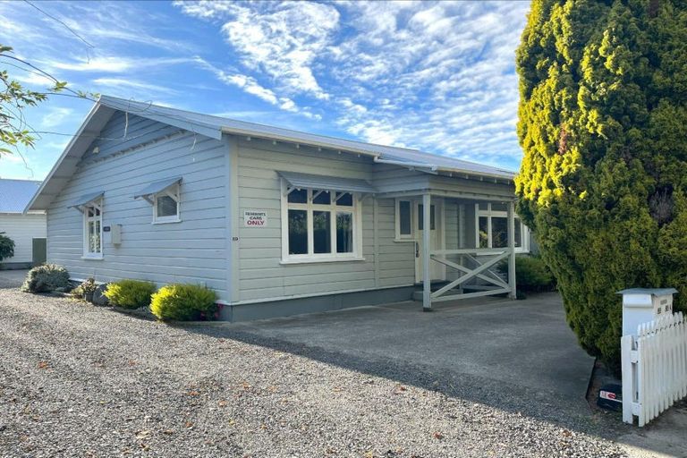 Photo of property in 89 Victoria Avenue, Palmerston North, 4410