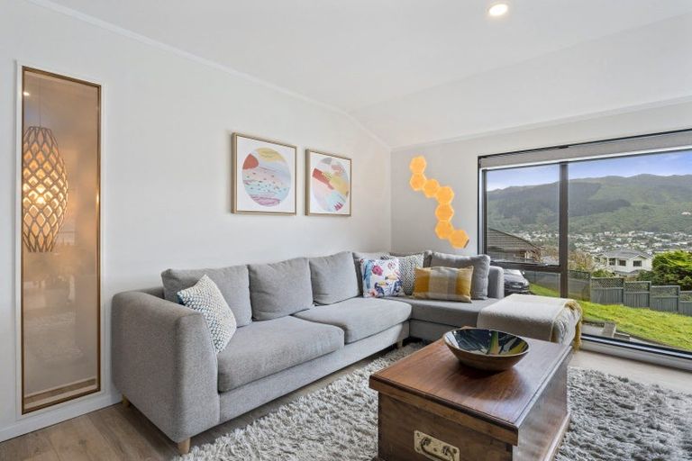 Photo of property in 79 Woodman Drive, Tawa, Wellington, 5028