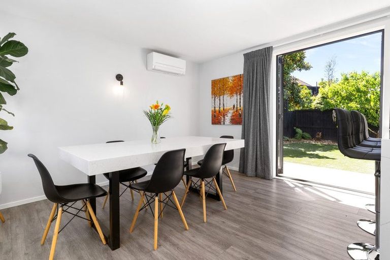 Photo of property in 9 Oaktree Lane, Bishopdale, Christchurch, 8053