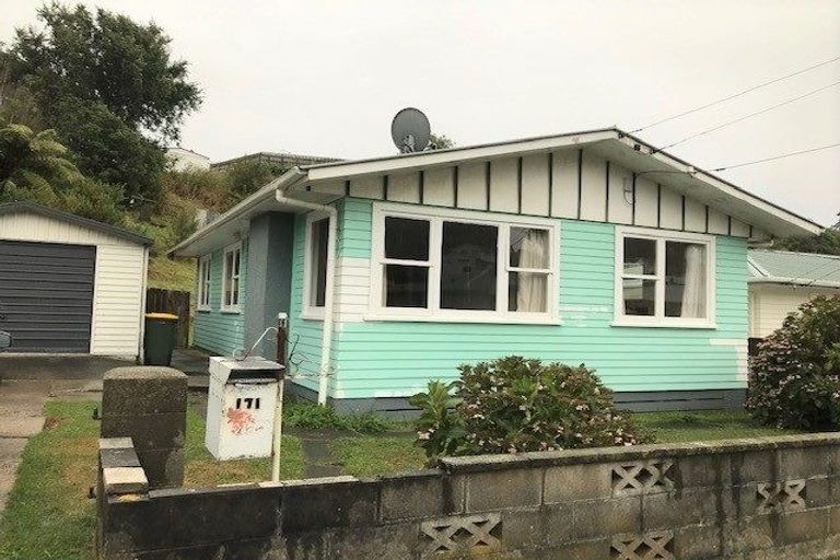 Photo of property in 171 Sievers Grove, Cannons Creek, Porirua, 5024