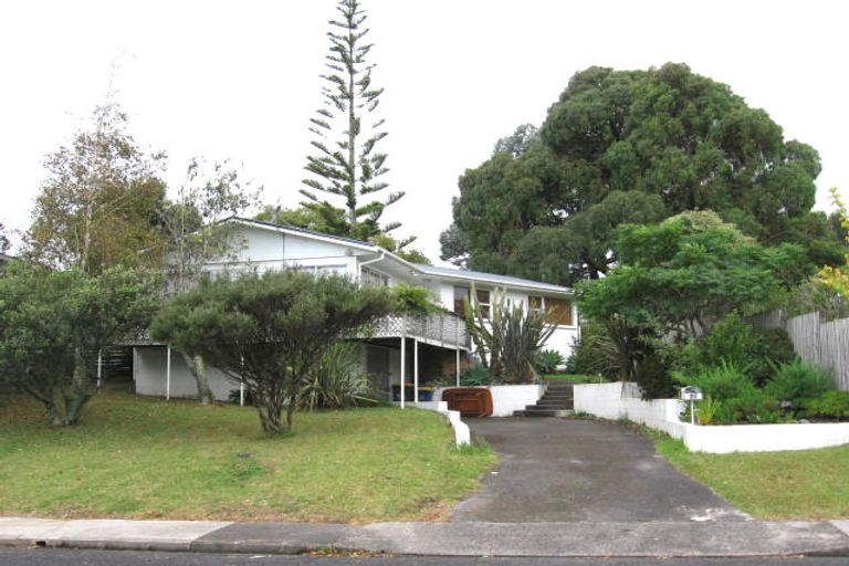Photo of property in 49 Waitaki Street, Henderson, Auckland, 0612