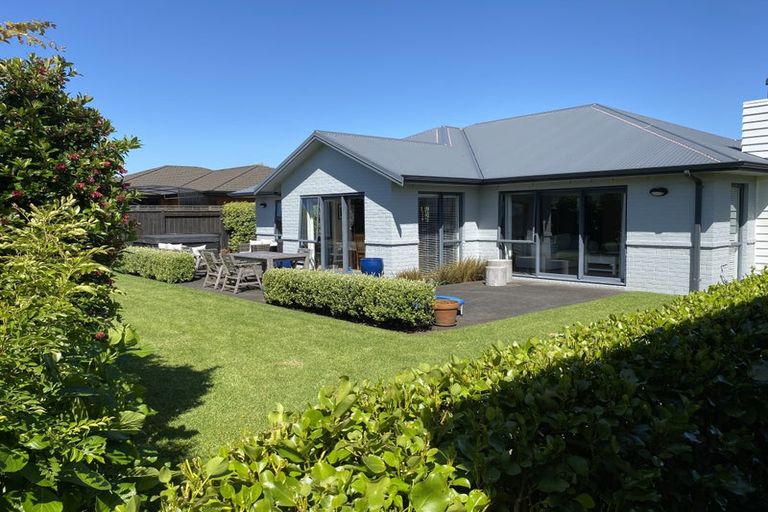 Photo of property in 11 Marlin Terrace, Bell Block, New Plymouth, 4312