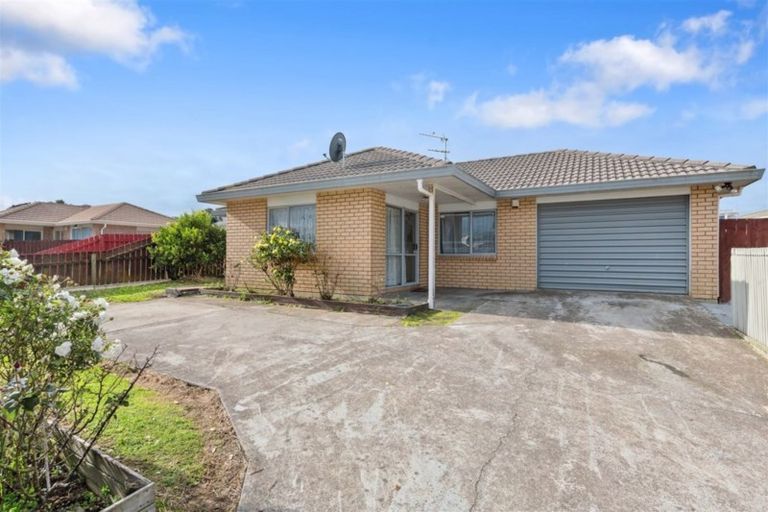 Photo of property in 39 Robert Skelton Place, Clendon Park, Auckland, 2103