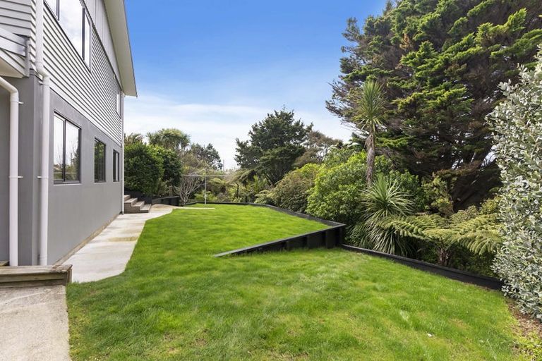 Photo of property in 19 Reydon Place, Cockle Bay, Auckland, 2014