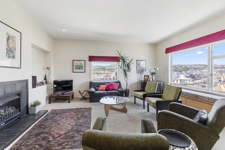 Photo of property in 46 Hawker Street, Mount Victoria, Wellington, 6011