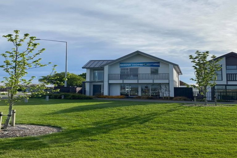 Photo of property in 19 Holmes Hanover Lane, Halswell, Christchurch, 8025