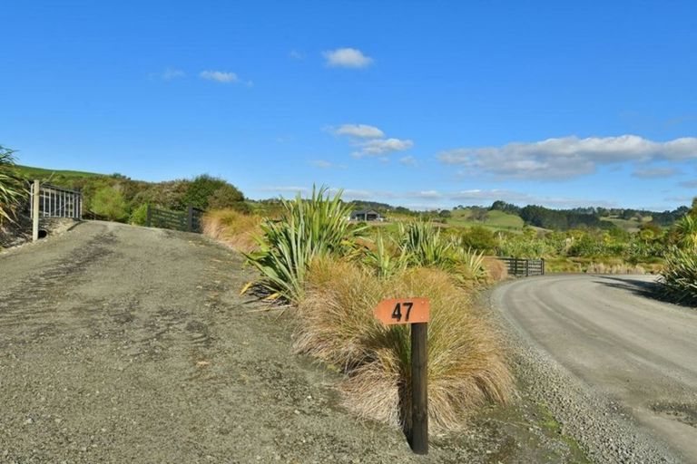 Photo of property in 47 Hauora Lane, Waitoki, 0871