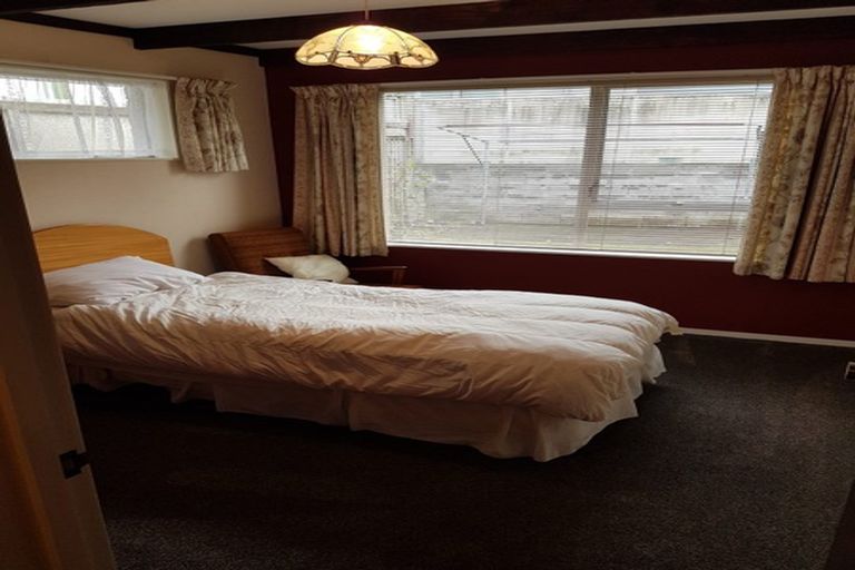 Photo of property in 3/340 Devon Street West, New Plymouth, 4310