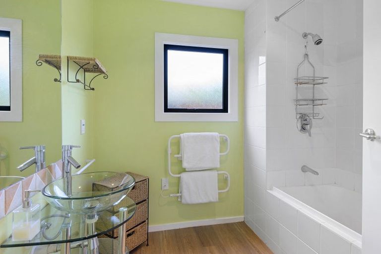 Photo of property in 16 Devon Crescent, Darfield, 7510