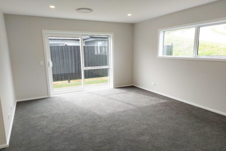 Photo of property in 4 Thornbury Lane, Timberlea, Upper Hutt, 5018