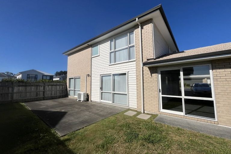 Photo of property in 3 Arthur Rolfe Lane, Swanson, Auckland, 0614