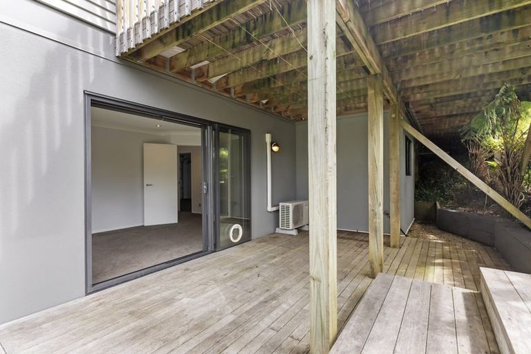 Photo of property in 19 Reydon Place, Cockle Bay, Auckland, 2014