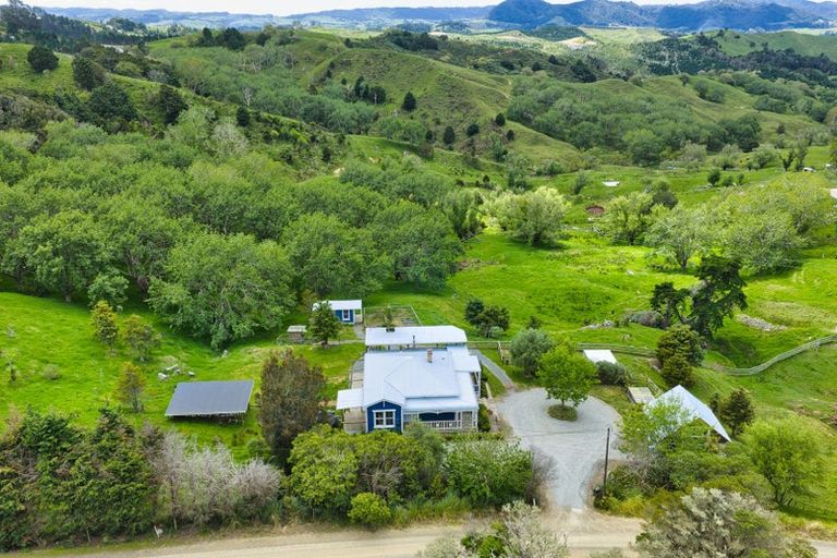 Photo of property in 7 James Road, Maungaturoto, 0587