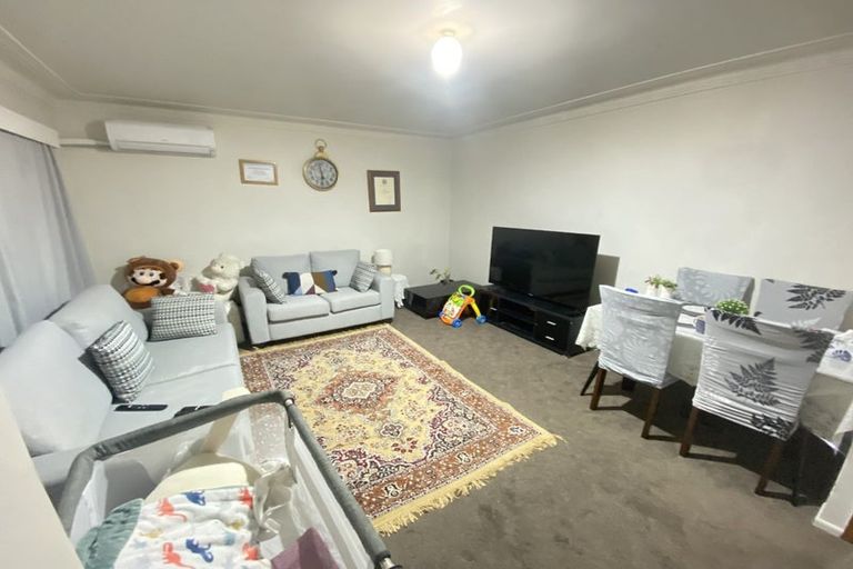 Photo of property in 1/2 Myers Road, Manurewa East, Auckland, 2102