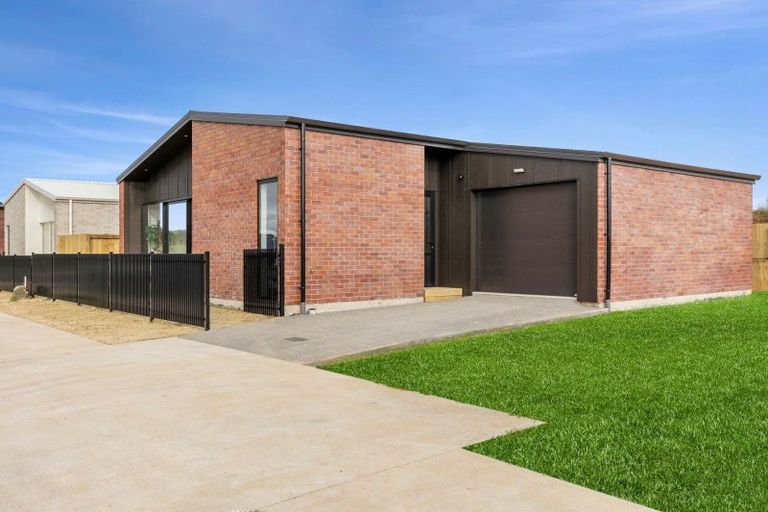 Photo of property in 20 One Haruru Street, Cambridge, 3493