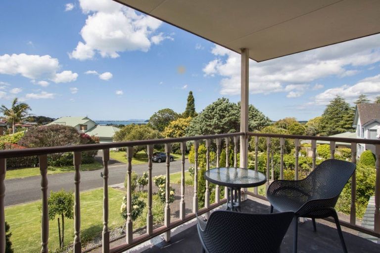Photo of property in 2 Baigent Place, Tanners Point, Katikati, 3177