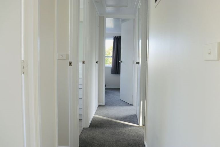 Photo of property in 14 Chantal Place, Red Hill, Papakura, 2110