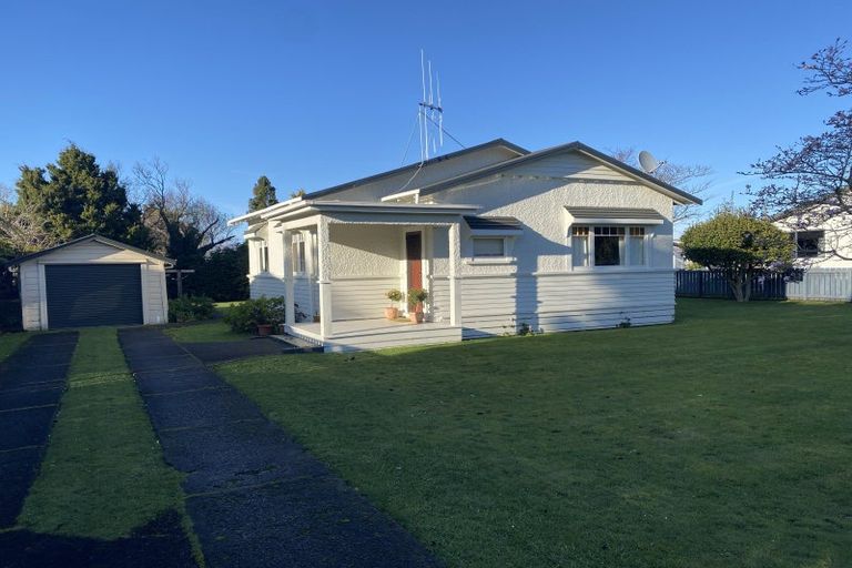 Photo of property in 4 Trafalgar Street, Dannevirke, 4930