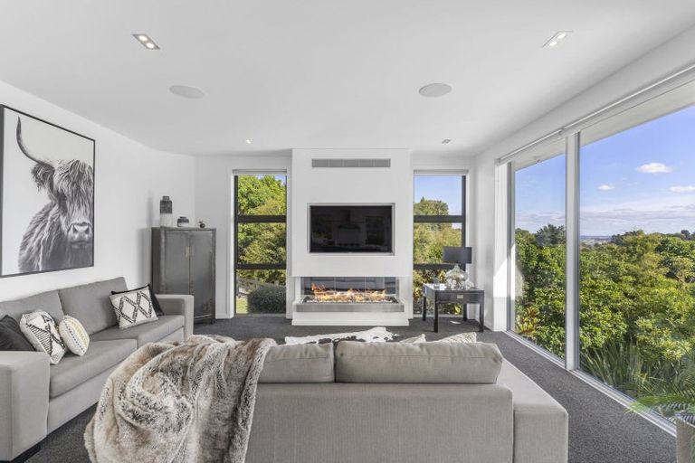 Photo of property in 824 Redoubt Road, Flat Bush, Auckland, 2019
