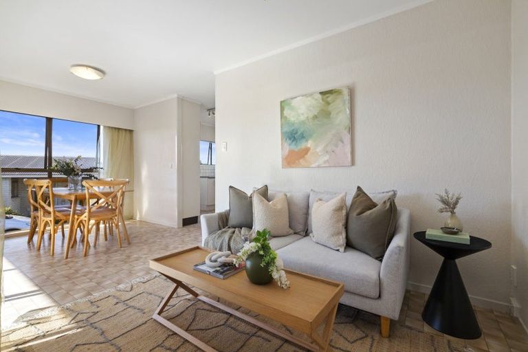 Photo of property in 43 Cooper Street, Pukekohe, 2120