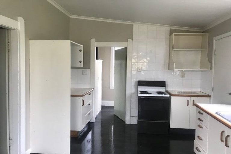 Photo of property in 9 Park Street, Gore, 9710