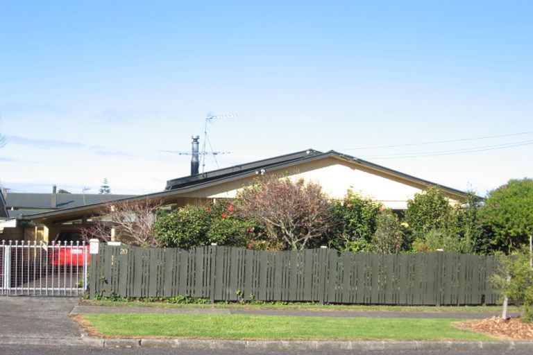 Photo of property in 1/20 Halsey Road, Manurewa, Auckland, 2102