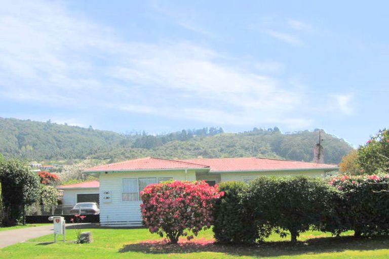 Photo of property in 1 Island View Road, Western Heights, Rotorua, 3015