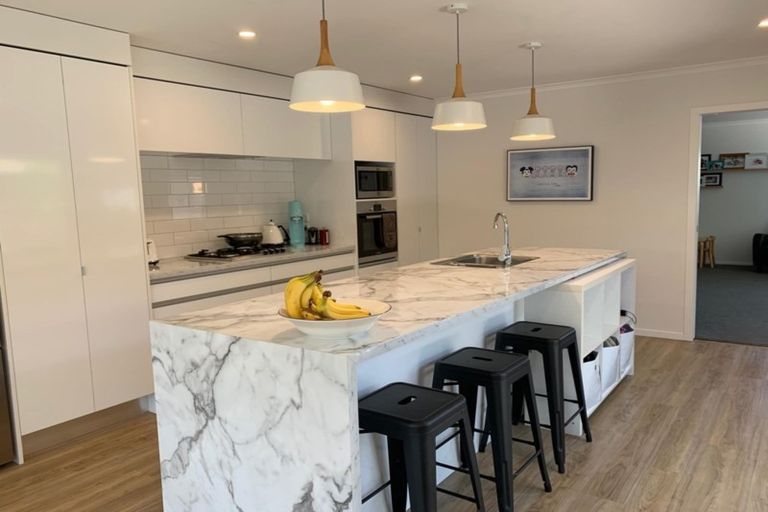 Photo of property in 7d Royal Heights, Glen Avon, New Plymouth, 4312