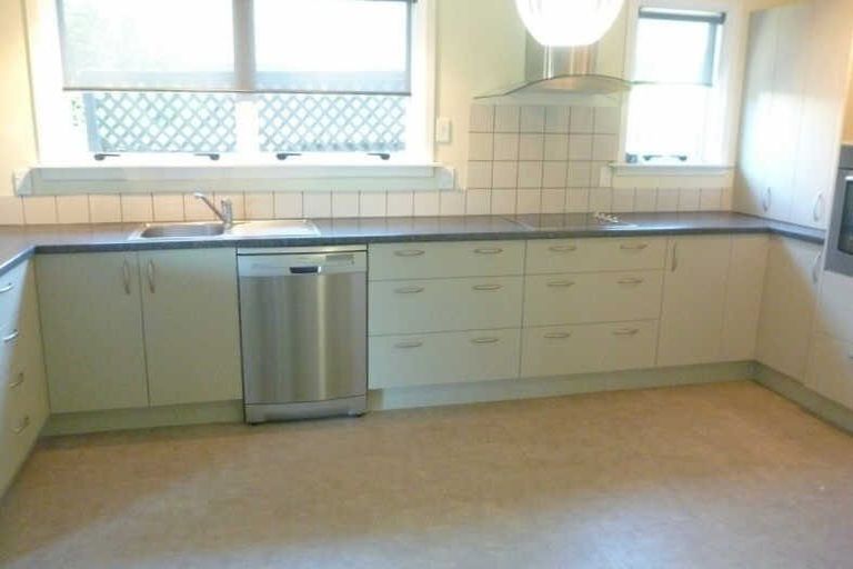 Photo of property in 39 Charlcott Street, Burnside, Christchurch, 8053