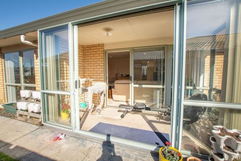 Photo of property in 120 Evans Road, Papamoa Beach, Papamoa, 3118