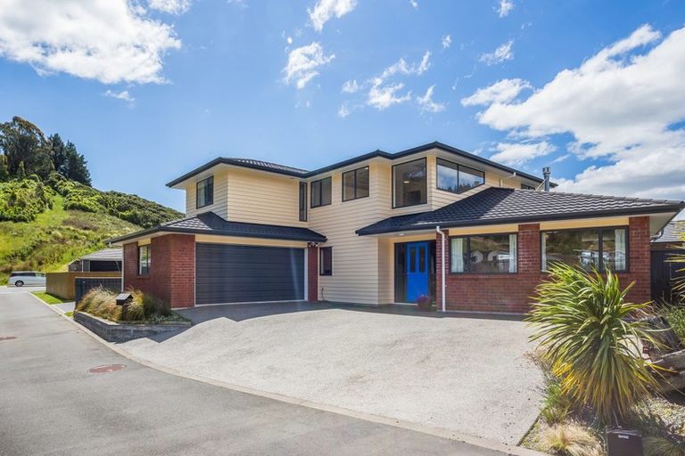 Photo of property in 32 Banks Boulevard, Whitby, Porirua, 5024