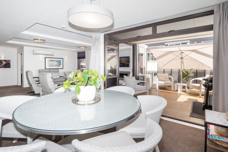 Photo of property in Vivaldi Apartments, 13/48 Marine Parade, Mount Maunganui, 3116