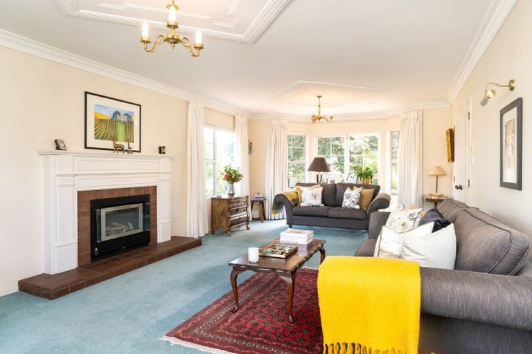 Photo of property in 10 Tauroa Road, Havelock North, 4130