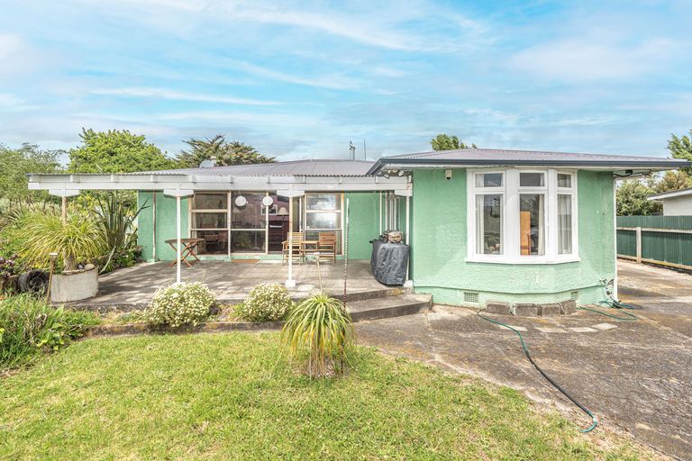 Photo of property in 69 Alma Road, Gonville, Whanganui, 4501