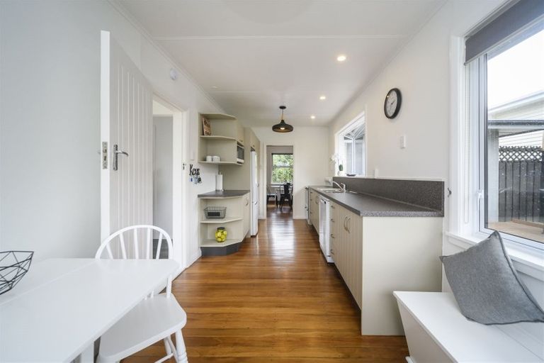 Photo of property in 4 Swansea Street, Hokowhitu, Palmerston North, 4410