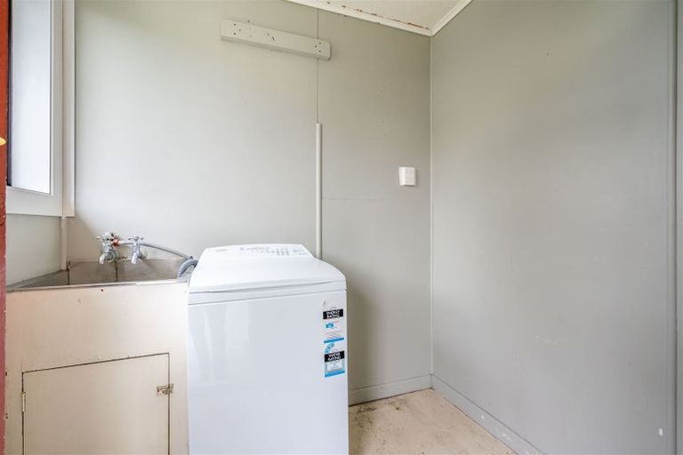 Photo of property in 1 Lyon Street, Glengarry, Invercargill, 9810