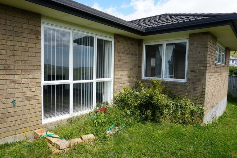 Photo of property in 4 Comber Place, Johnsonville, Wellington, 6037