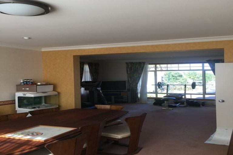 Photo of property in 22 Gilford Place, East Tamaki Heights, Auckland, 2016