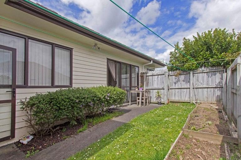 Photo of property in 16 Carrick Glen Avenue, Flat Bush, Auckland, 2019